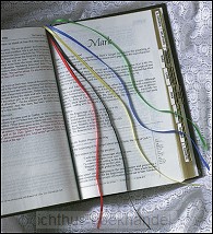 Ribbon bookmark with 5 ribbons